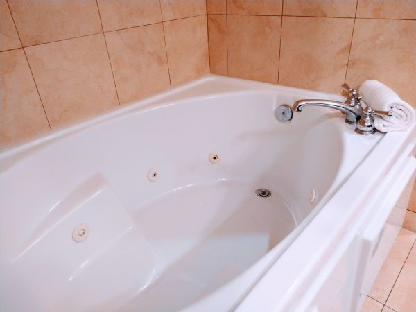 Acrylic Tub Installation in Dyer